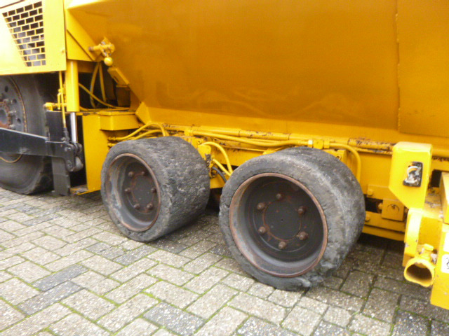 Asfalto klotuvas INGERSOLL RAND ABG TITAN 473: foto 30