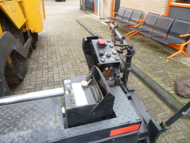 Asfalto klotuvas INGERSOLL RAND ABG TITAN 473: foto 8