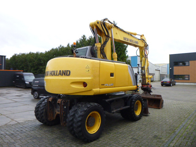 NEW HOLLAND MH PLUS - Ratinis ekskavatorius: foto 5 NEW HOLLAND MH PLUS - Ratinis ekskavatorius: foto 5