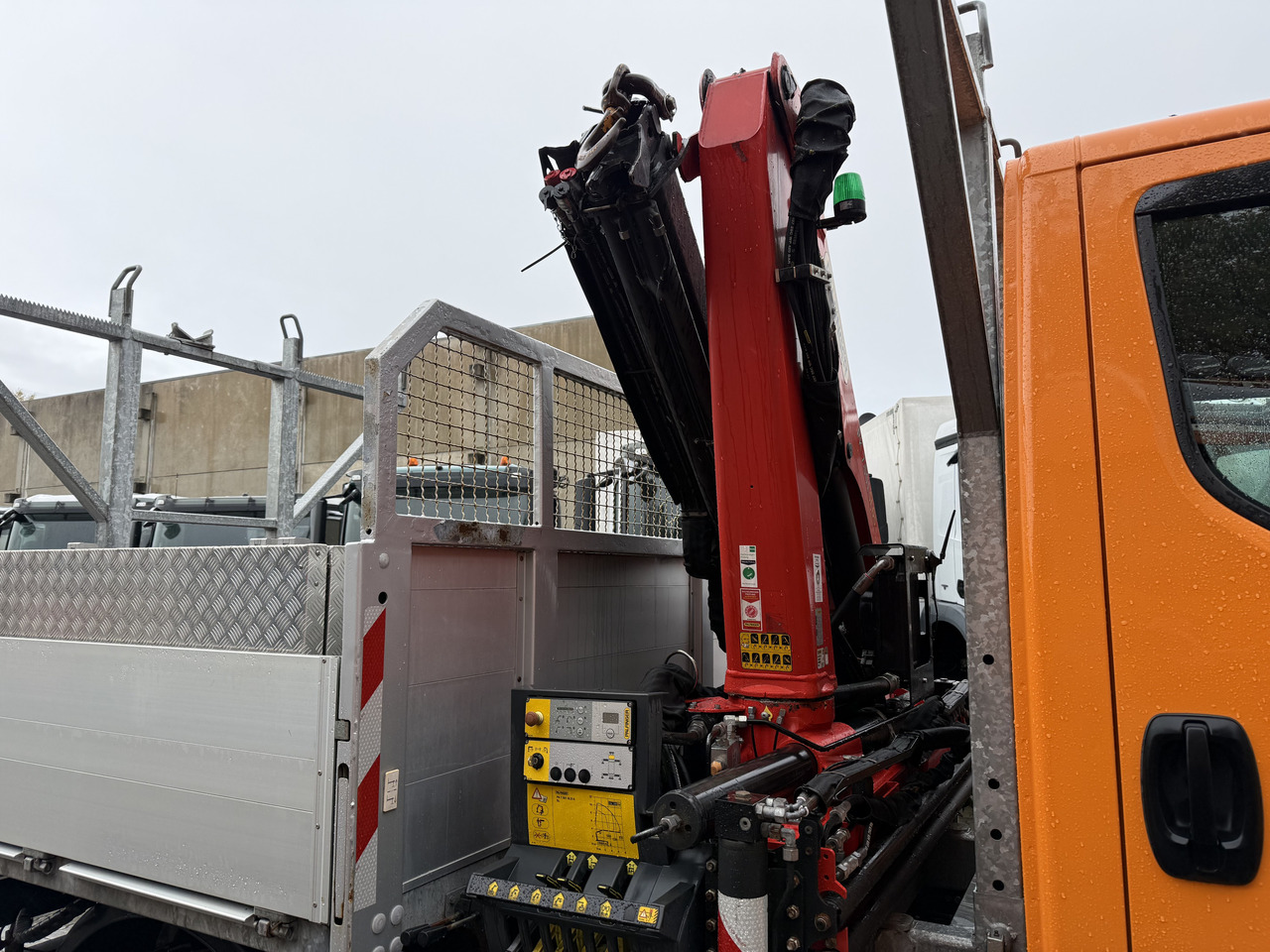 Iveco Daily 55S18W 4X4 Palfinger PK 7.501 - Bortinis automobilis: foto 3 Iveco Daily 55S18W 4X4 Palfinger PK 7.501 - Bortinis automobilis: foto 3