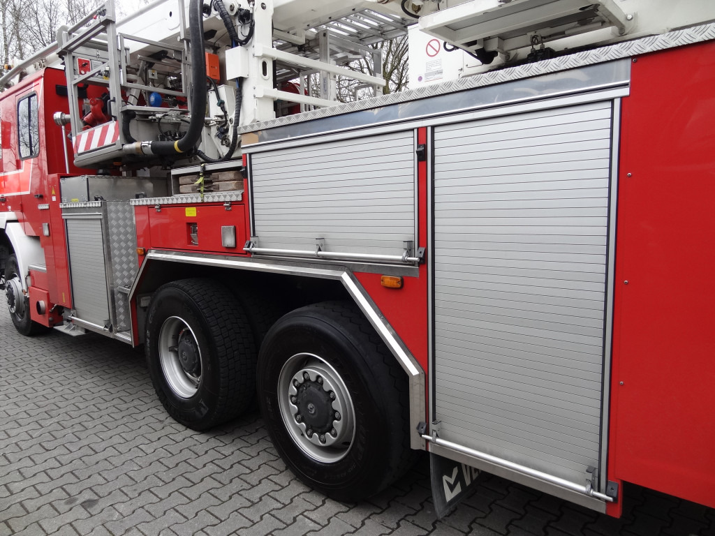 MAN FE 410 6X6 Feuerwehr Vema Lift 32 Meter - Autobokštelio: foto 5 MAN FE 410 6X6 Feuerwehr Vema Lift 32 Meter - Autobokštelio: foto 5