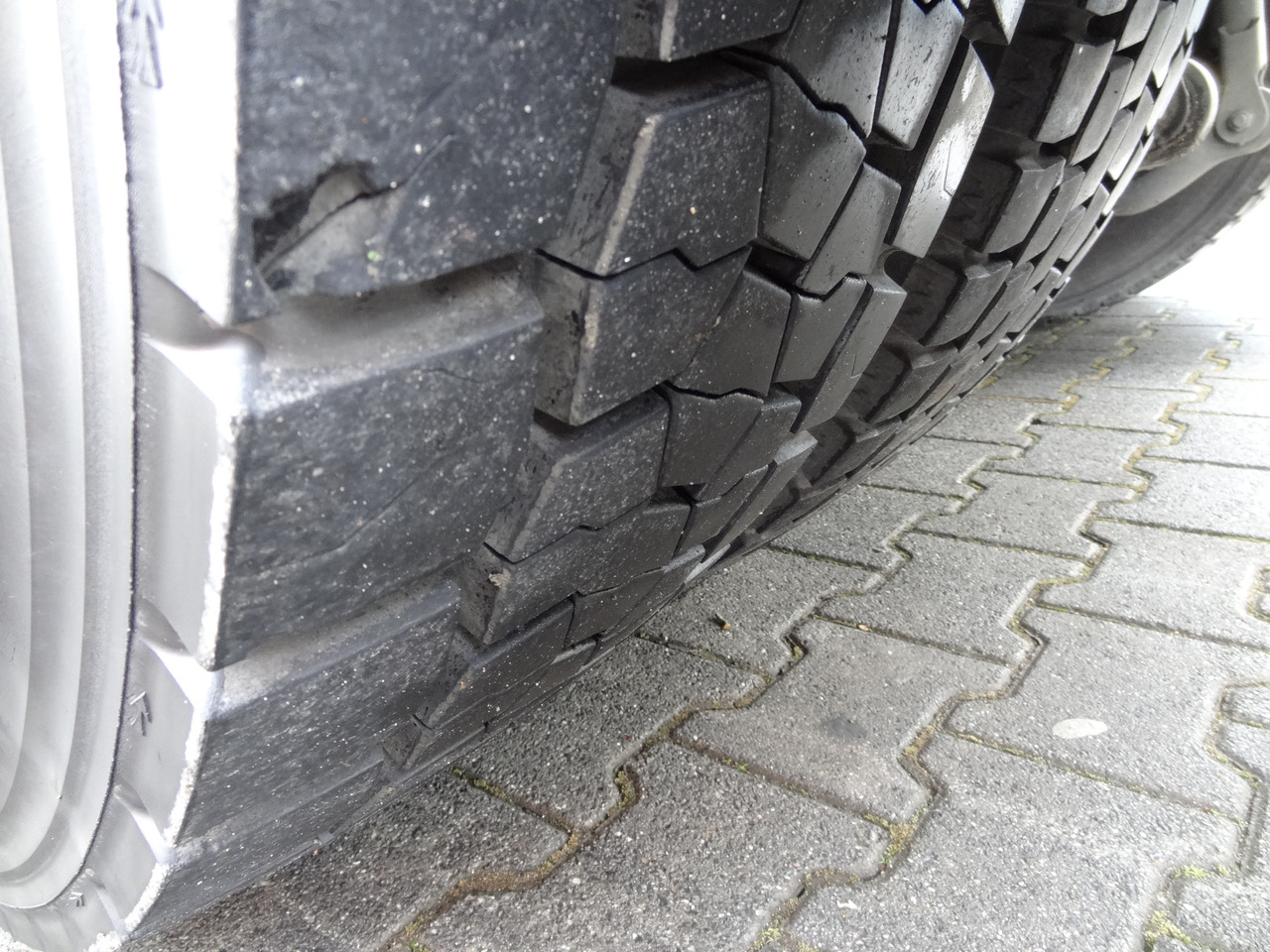 MAN TGS 26.320 6X4 BB mit Kran Fassi F175 - Sunkvežimis su kranu, Platforminis/ Bortinis sunkvežimis: foto 5 MAN TGS 26.320 6X4 BB mit Kran Fassi F175 - Sunkvežimis su kranu, Platforminis/ Bortinis sunkvežimis: foto 5