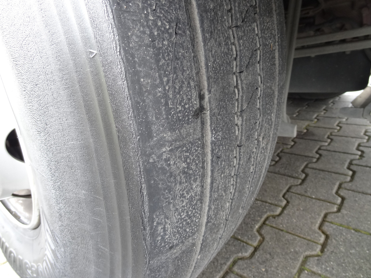 MAN TGS 26.320 6X4 BB mit Kran Fassi F175 - Sunkvežimis su kranu, Platforminis/ Bortinis sunkvežimis: foto 4 MAN TGS 26.320 6X4 BB mit Kran Fassi F175 - Sunkvežimis su kranu, Platforminis/ Bortinis sunkvežimis: foto 4