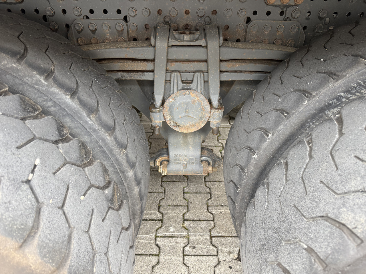 Mercedes-Benz Arocs 3245 K 8X4 - Savivartis sunkvežimis: foto 5 Mercedes-Benz Arocs 3245 K 8X4 - Savivartis sunkvežimis: foto 5