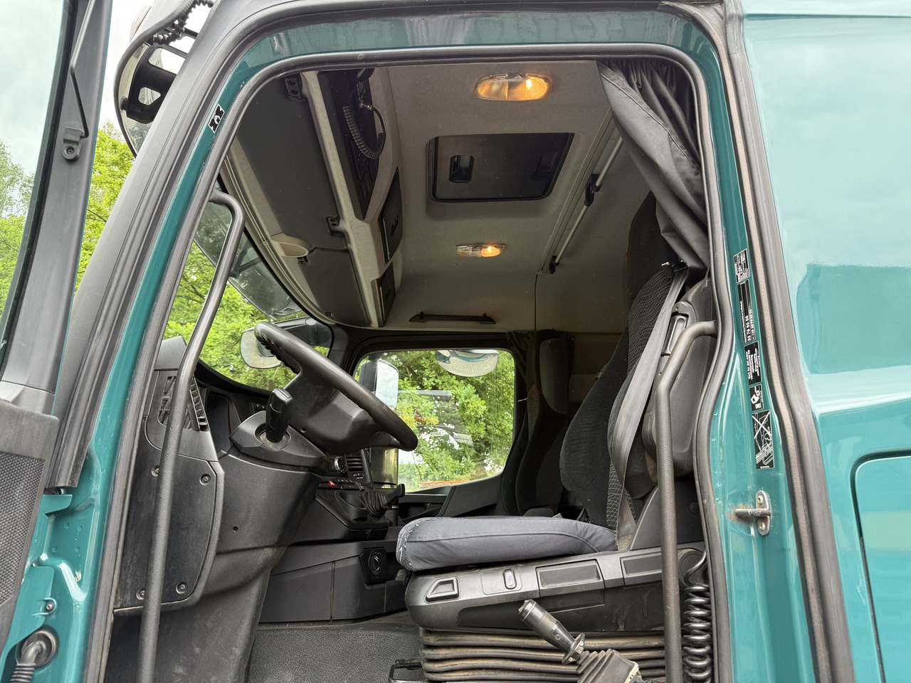 Mercedes-Benz Arocs 3251 8X4 Haken mit Kran HMF 2620 K5 - Hook-lift sunkvežimis, Sunkvežimis su kranu: foto 3 Mercedes-Benz Arocs 3251 8X4 Haken mit Kran HMF 2620 K5 - Hook-lift sunkvežimis, Sunkvežimis su kranu: foto 3