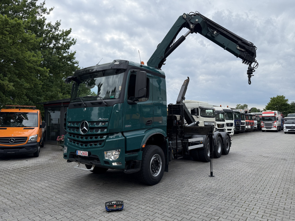 Mercedes-Benz Arocs 3251 8X4 Haken mit Kran HMF 2620 K5 - Hook-lift sunkvežimis, Sunkvežimis su kranu: foto 1 Mercedes-Benz Arocs 3251 8X4 Haken mit Kran HMF 2620 K5 - Hook-lift sunkvežimis, Sunkvežimis su kranu: foto 1