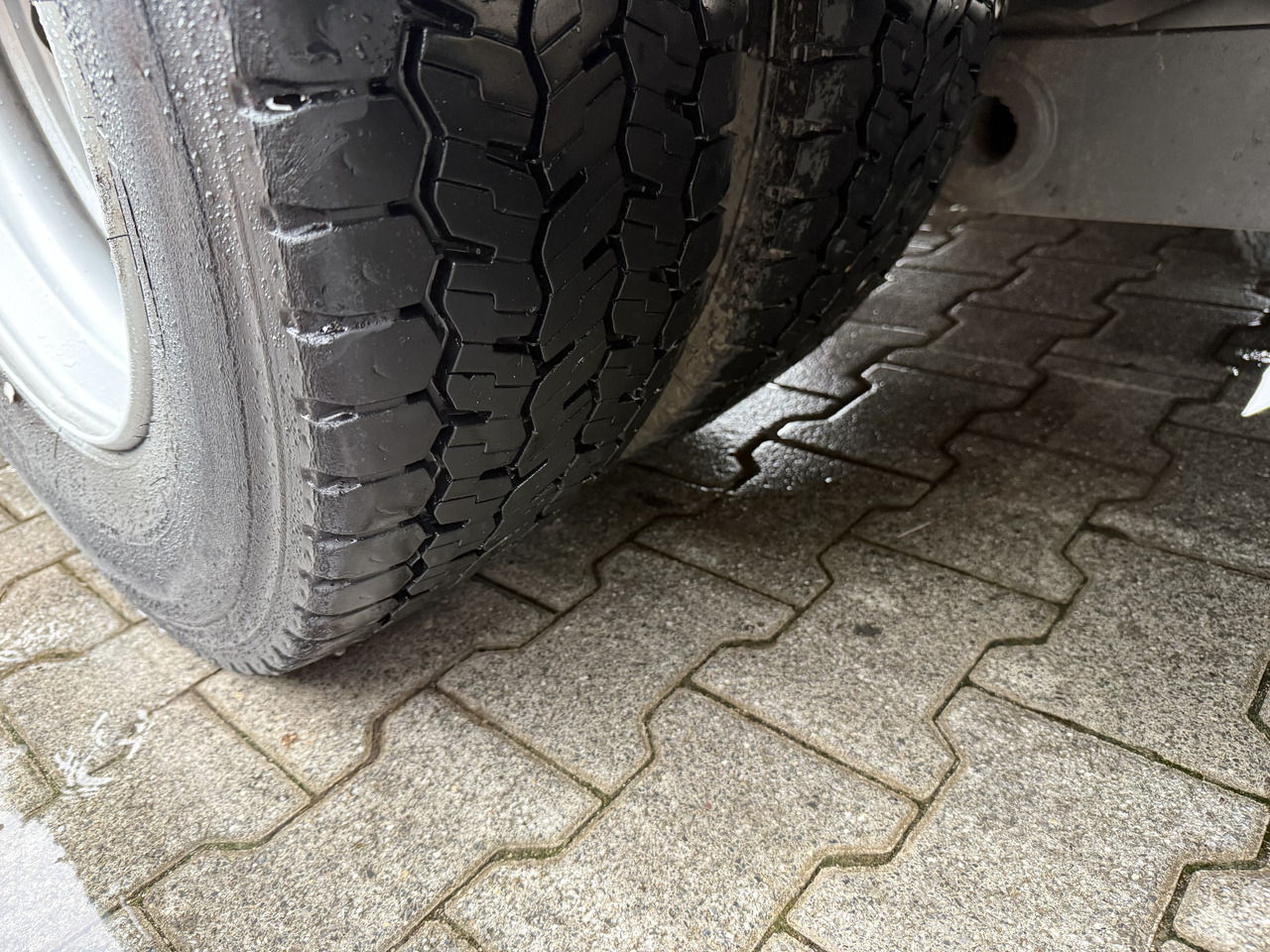 Mercedes-Benz Atego 1227 Kran MKG 96 - Platforminis/ Bortinis sunkvežimis, Sunkvežimis su kranu: foto 3 Mercedes-Benz Atego 1227 Kran MKG 96 - Platforminis/ Bortinis sunkvežimis, Sunkvežimis su kranu: foto 3