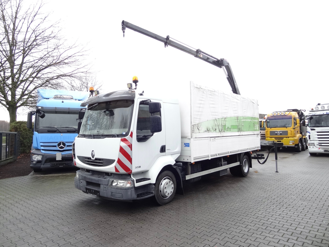 Renault Midlum 300.12 Fassi F80 - Sunkvežimis su kranu, Platforminis/ Bortinis sunkvežimis: foto 1 Renault Midlum 300.12 Fassi F80 - Sunkvežimis su kranu, Platforminis/ Bortinis sunkvežimis: foto 1