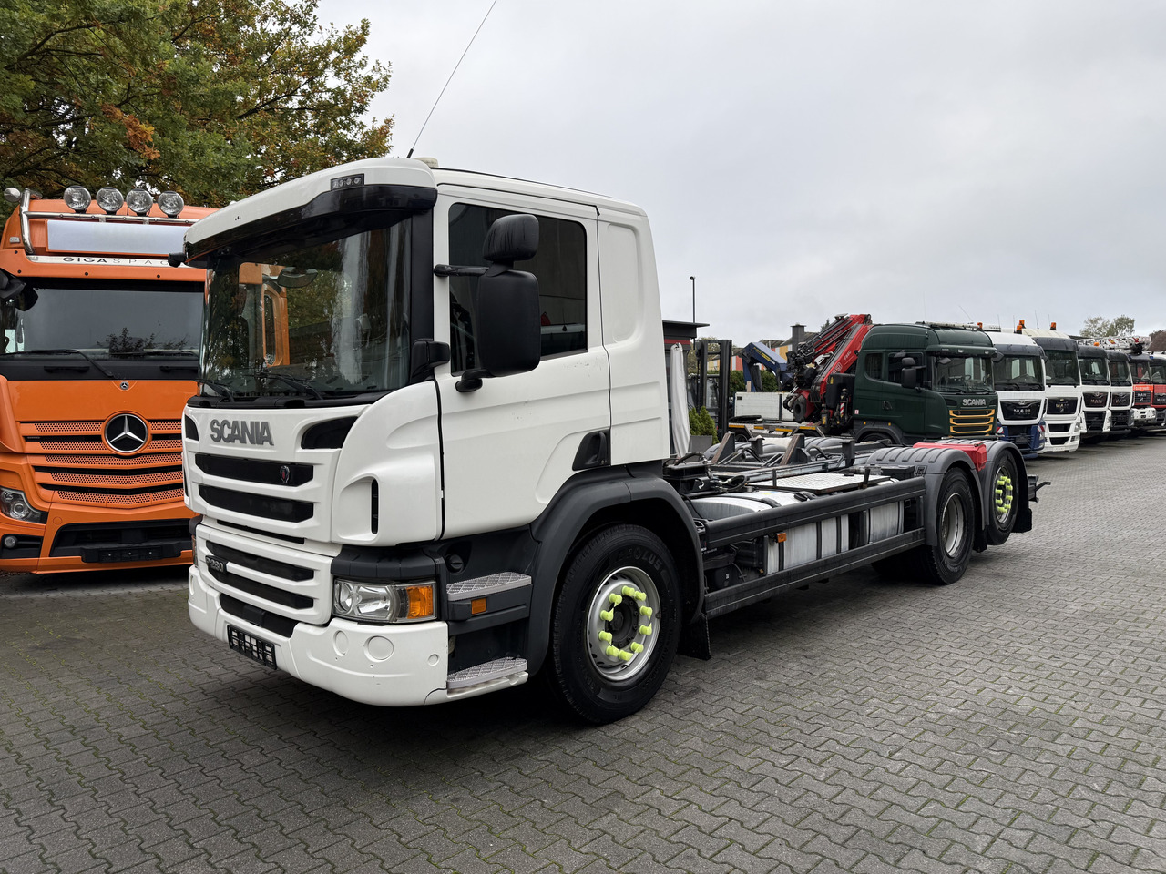 Scania P280 6X2*4 - Važiuoklės sunkvežimis: foto 1 Scania P280 6X2*4 - Važiuoklės sunkvežimis: foto 1