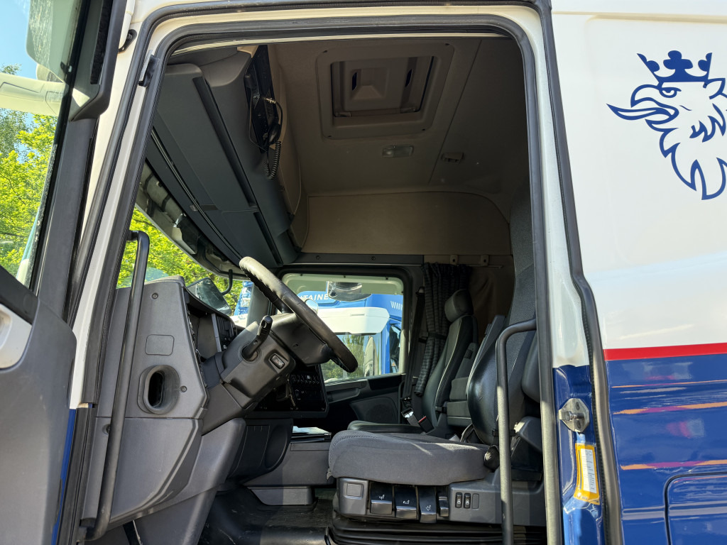 Scania R400 6X2 Kran Hiab 377-8 bis 25 Meter - Sunkvežimis su kranu, Vilkikas: foto 5 Scania R400 6X2 Kran Hiab 377-8 bis 25 Meter - Sunkvežimis su kranu, Vilkikas: foto 5