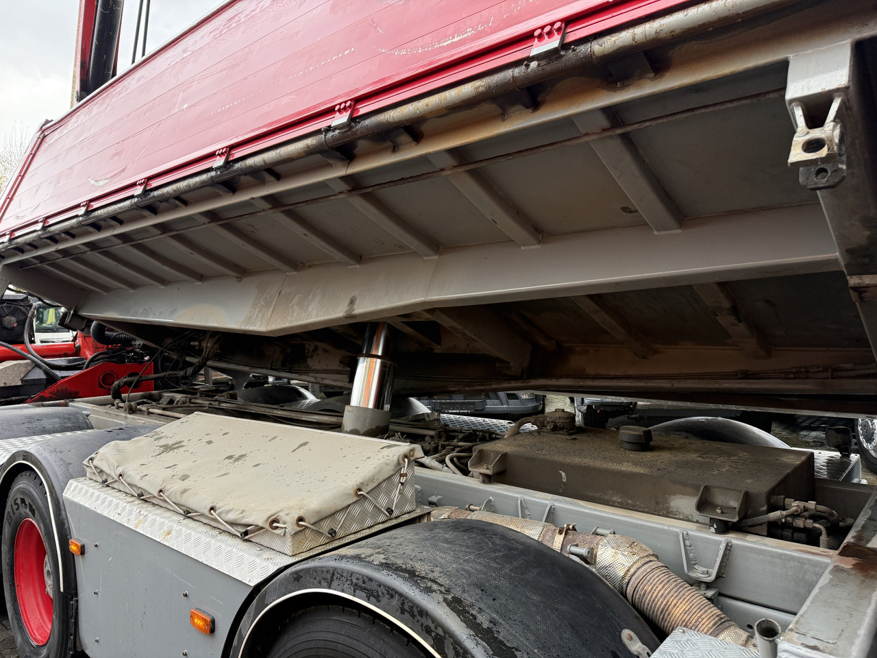 Scania R580 V8 8X4 Kipper Kran Palfinger 22002 - Sunkvežimis su kranu, Savivartis sunkvežimis: foto 3 Scania R580 V8 8X4 Kipper Kran Palfinger 22002 - Sunkvežimis su kranu, Savivartis sunkvežimis: foto 3