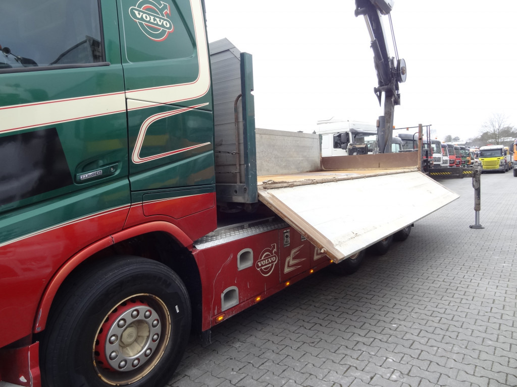 Volvo FH540 8X4 Kipper mit Kran Hiab 244-5 - Sunkvežimis su kranu, Savivartis sunkvežimis: foto 2 Volvo FH540 8X4 Kipper mit Kran Hiab 244-5 - Sunkvežimis su kranu, Savivartis sunkvežimis: foto 2