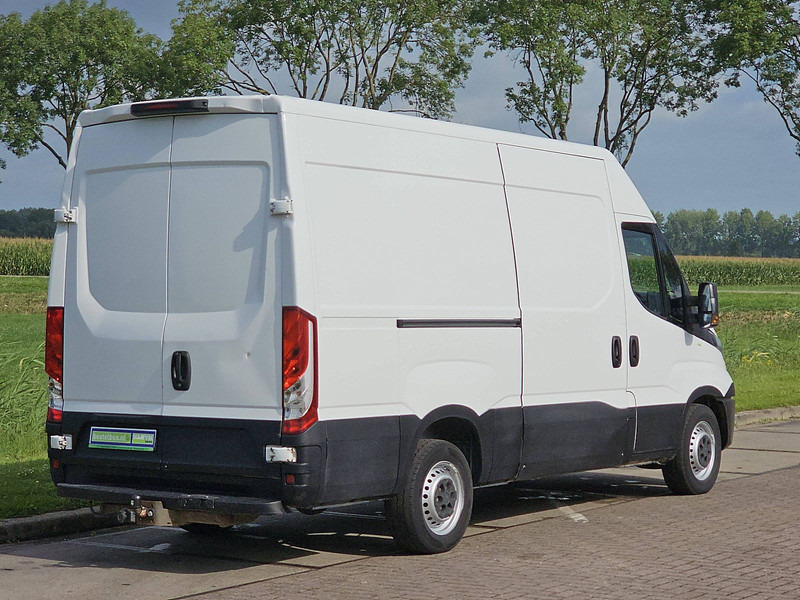 Iveco Daily 35S14 L2H2 Airco Automaat! - Krovininis mikroautobusas: foto 3 Iveco Daily 35S14 L2H2 Airco Automaat! - Krovininis mikroautobusas: foto 3
