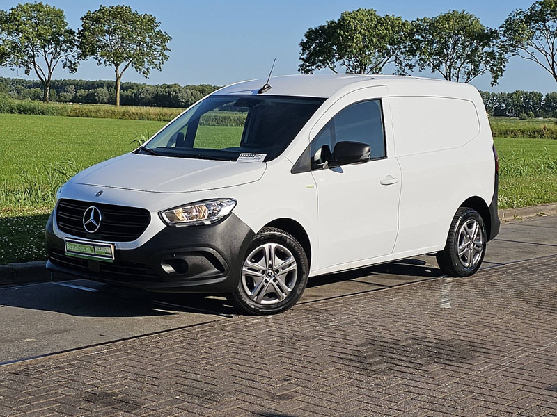 Mercedes-Benz Citan 108 CDI ac carplay EURO6 - Furgonas su krovinių dėže: foto 2 Mercedes-Benz Citan 108 CDI ac carplay EURO6 - Furgonas su krovinių dėže: foto 2