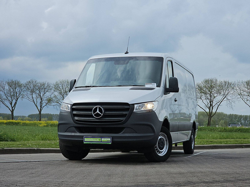 Mercedes-Benz Sprinter 315 L2H1 RWD Mbux! - Krovininis mikroautobusas: foto 1 Mercedes-Benz Sprinter 315 L2H1 RWD Mbux! - Krovininis mikroautobusas: foto 1