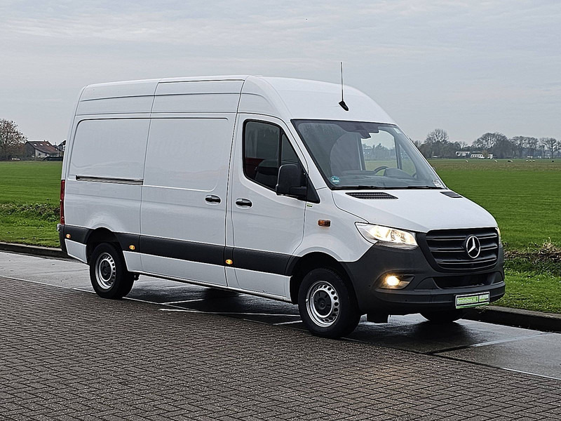 Mercedes-Benz Sprinter 317 L2H2 Mbux Navi RWD! - Krovininis mikroautobusas: foto 5 Mercedes-Benz Sprinter 317 L2H2 Mbux Navi RWD! - Krovininis mikroautobusas: foto 5