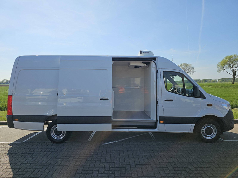 Furgonas šaldytuvas Mercedes-Benz Sprinter 317 L3H2 Maxi Vries/Koel: foto 17