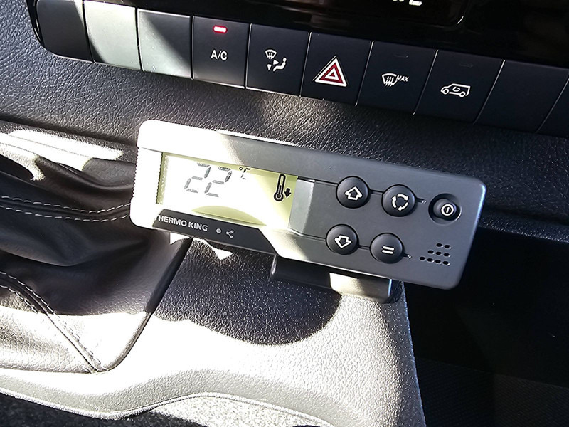 Furgonas šaldytuvas Mercedes-Benz Sprinter 317 L3H2 Maxi Vries/Koel: foto 13