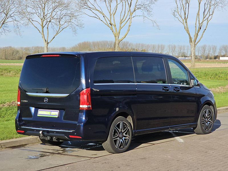 Mercedes-Benz V-Klasse 250 CDI L2 Dubbel Cabine AMG - Mažas furgonas: foto 3 Mercedes-Benz V-Klasse 250 CDI L2 Dubbel Cabine AMG - Mažas furgonas: foto 3