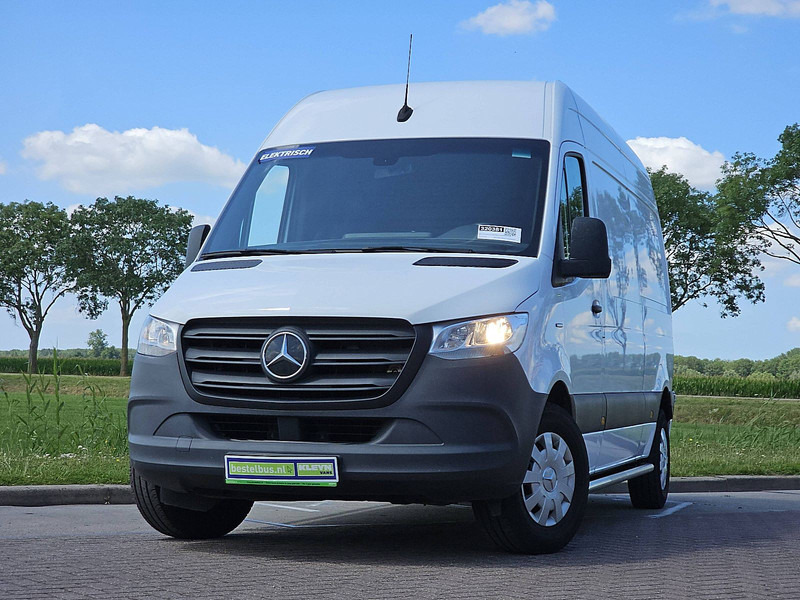 Mercedes-Benz eSprinter L2H2 35 KWH - Krovininis mikroautobusas, Elektrinis furgonas: foto 1 Mercedes-Benz eSprinter L2H2 35 KWH - Krovininis mikroautobusas, Elektrinis furgonas: foto 1