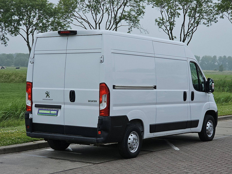 Peugeot Boxer 2.2 L2H2 Navi Euro6 AC! - Krovininis mikroautobusas: foto 3 Peugeot Boxer 2.2 L2H2 Navi Euro6 AC! - Krovininis mikroautobusas: foto 3
