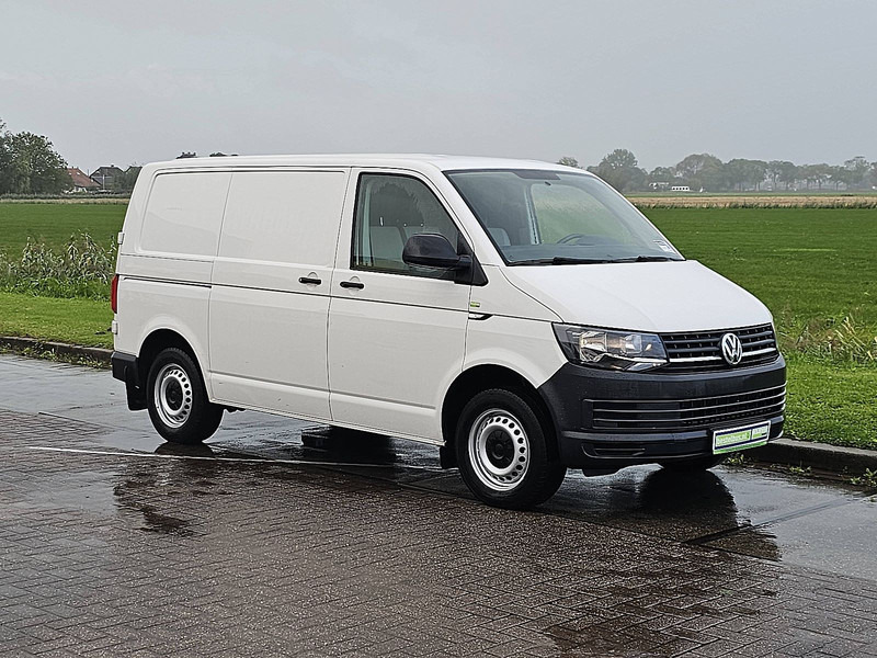 Volkswagen Transporter 2.0 TDI - Mažas furgonas: foto 5 Volkswagen Transporter 2.0 TDI - Mažas furgonas: foto 5