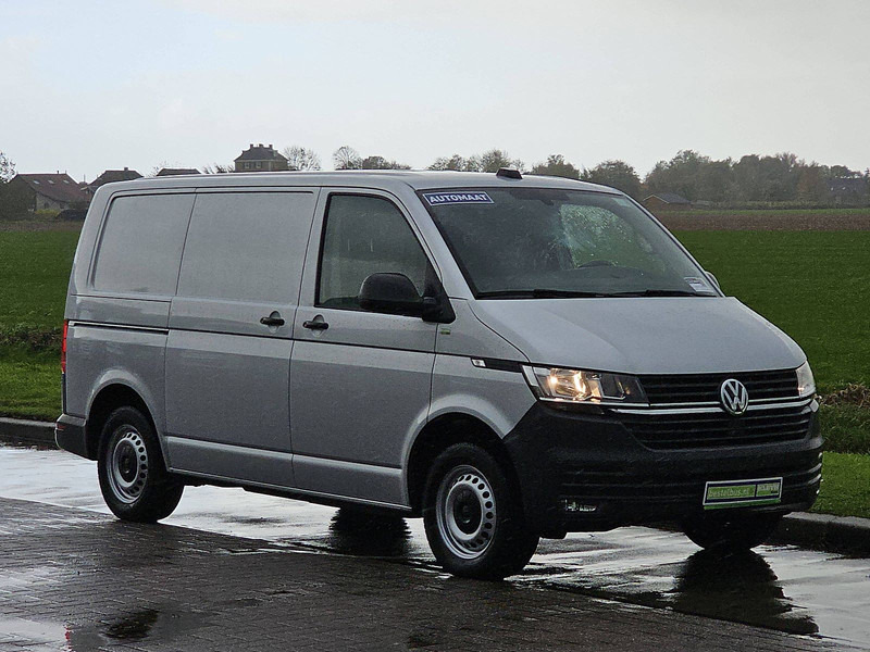 Volkswagen Transporter 2.0 TDI ac automaat EURO6 - Furgonas su krovinių dėže: foto 5 Volkswagen Transporter 2.0 TDI ac automaat EURO6 - Furgonas su krovinių dėže: foto 5