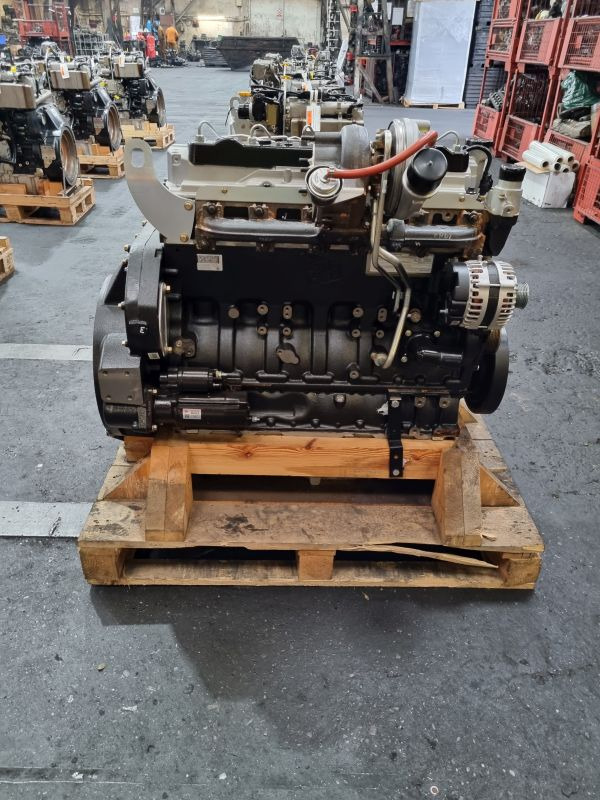 JCB 672 TA2-165 Engine (Plant) - Variklis - Statybinė technika: foto 3 JCB 672 TA2-165 Engine (Plant) - Variklis - Statybinė technika: foto 3