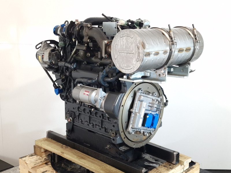 Nauja Variklis - Statybinė technika Kubota V2403-CR-T-EF02 New Engine (Plant): foto 10