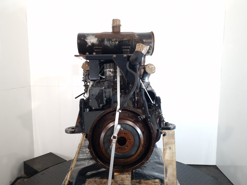 NH F4HE9684E*J102 667TA EBD Engine (Plant) - Variklis - Statybinė technika: foto 2 NH F4HE9684E*J102 667TA EBD Engine (Plant) - Variklis - Statybinė technika: foto 2