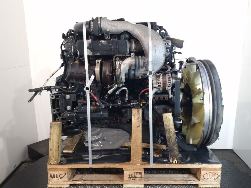 Renault DTI5 210 EUVI Engine (Truck) - Variklis - Sunkvežimis: foto 3 Renault DTI5 210 EUVI Engine (Truck) - Variklis - Sunkvežimis: foto 3