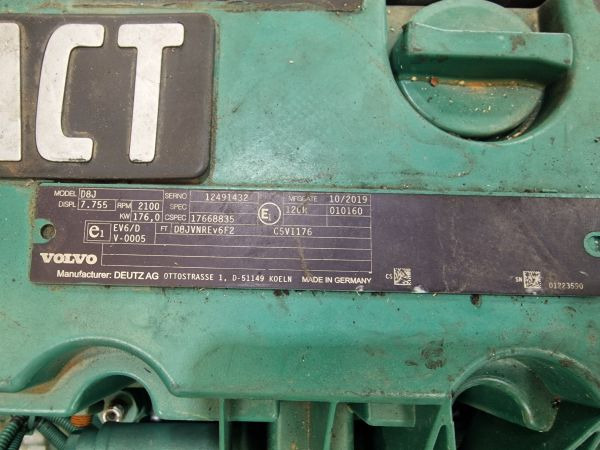 Volvo D8J Engine – In Process of Recon (Plant) - Variklis - Statybinė technika: foto 2 Volvo D8J Engine – In Process of Recon (Plant) - Variklis - Statybinė technika: foto 2