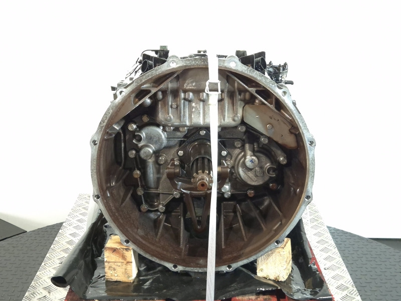 ZF Astronic 12AS2330TD Gearbox - Pavarų dėžė: foto 2 ZF Astronic 12AS2330TD Gearbox - Pavarų dėžė: foto 2