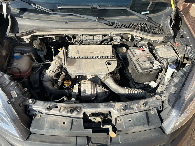 Lengvasis automobilis Fiat Doblò: foto 9