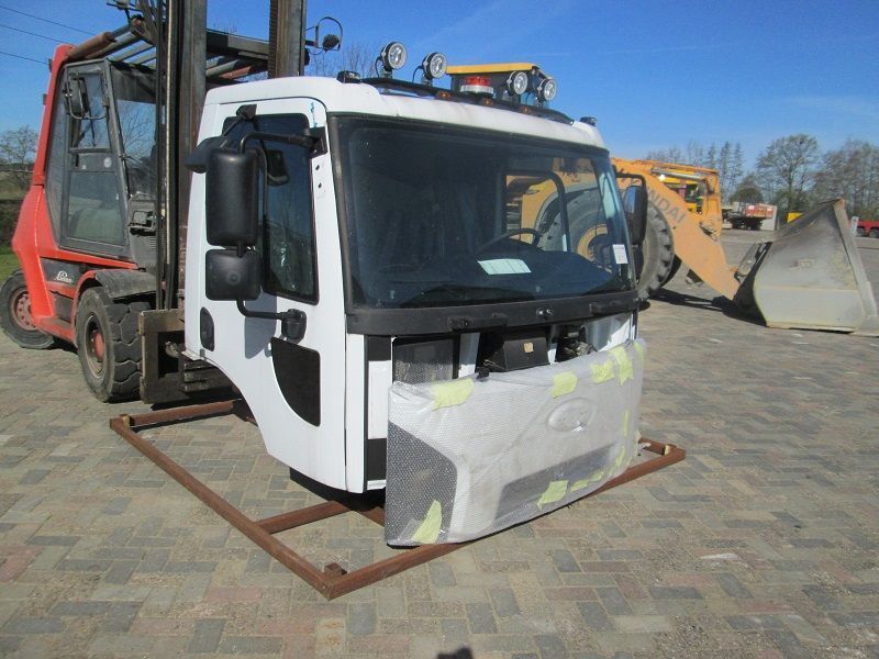Ford Cabine - Kabina ir interjeras: foto 1 Ford Cabine - Kabina ir interjeras: foto 1
