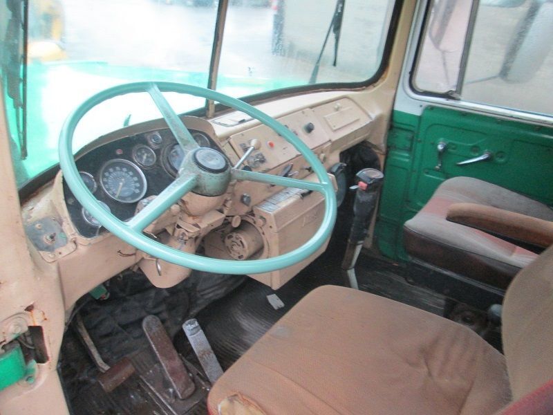 MACK DM807 - Sunkvežimis su kranu, Autokranas: foto 4 MACK DM807 - Sunkvežimis su kranu, Autokranas: foto 4