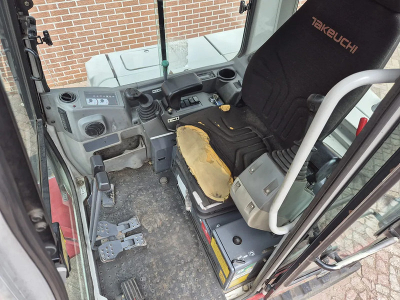 Takeuchi TB250 - Mini ekskavatorius: foto 5 Takeuchi TB250 - Mini ekskavatorius: foto 5