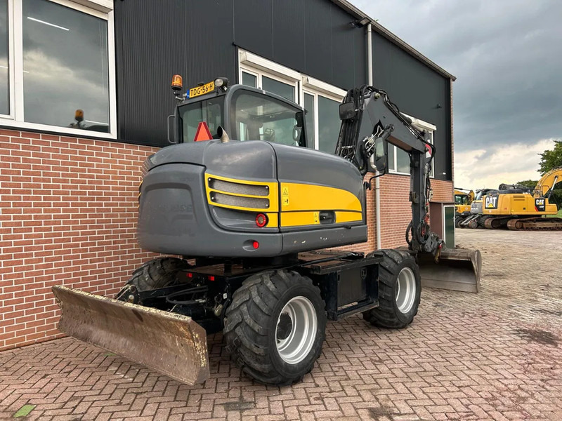 Terex TW75 - Ratinis ekskavatorius: foto 3 Terex TW75 - Ratinis ekskavatorius: foto 3