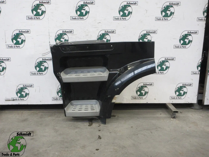 DAF 1835023 INSTAPKAST LINKS DAF XF 480 EURO 6 MODEL 2021 - Kabina ir interjeras - Sunkvežimis: foto 1 DAF 1835023 INSTAPKAST LINKS DAF XF 480 EURO 6 MODEL 2021 - Kabina ir interjeras - Sunkvežimis: foto 1