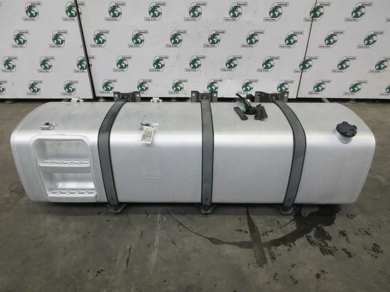 DAF 1944800 DIESELTANK 845 LITER INHOUD DAF CF XF EURO 6 - Degalų bakas - Sunkvežimis: foto 5 DAF 1944800 DIESELTANK 845 LITER INHOUD DAF CF XF EURO 6 - Degalų bakas - Sunkvežimis: foto 5