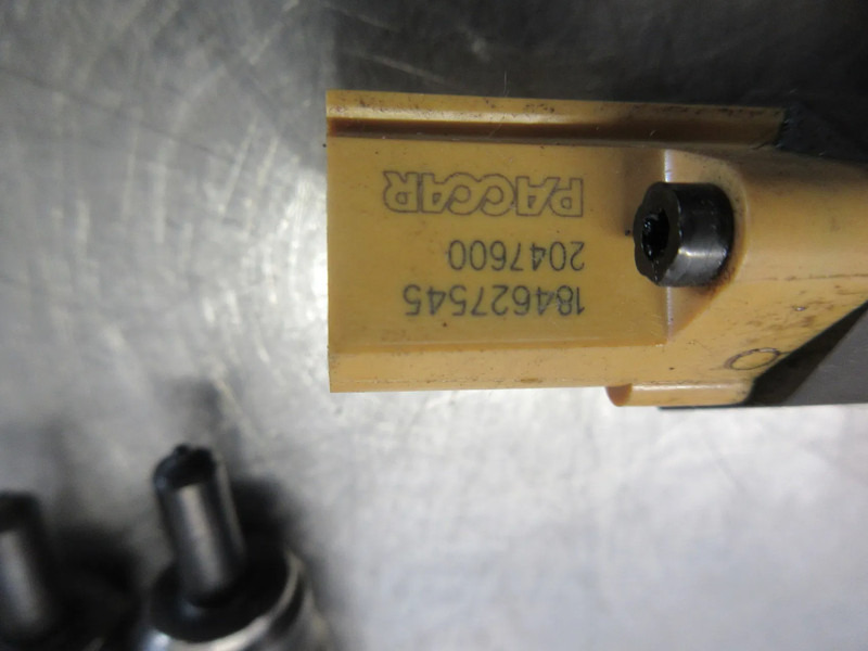 DAF 2047600 INJECTORS DAF XF CF 480 EURO 6 MODEL 2021 - Kuro filtras - Sunkvežimis: foto 3 DAF 2047600 INJECTORS DAF XF CF 480 EURO 6 MODEL 2021 - Kuro filtras - Sunkvežimis: foto 3