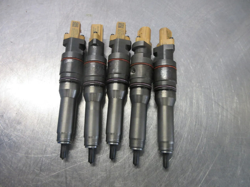 DAF 2047600 INJECTORS DAF XF CF 480 EURO 6 MODEL 2021 - Kuro filtras - Sunkvežimis: foto 5 DAF 2047600 INJECTORS DAF XF CF 480 EURO 6 MODEL 2021 - Kuro filtras - Sunkvežimis: foto 5