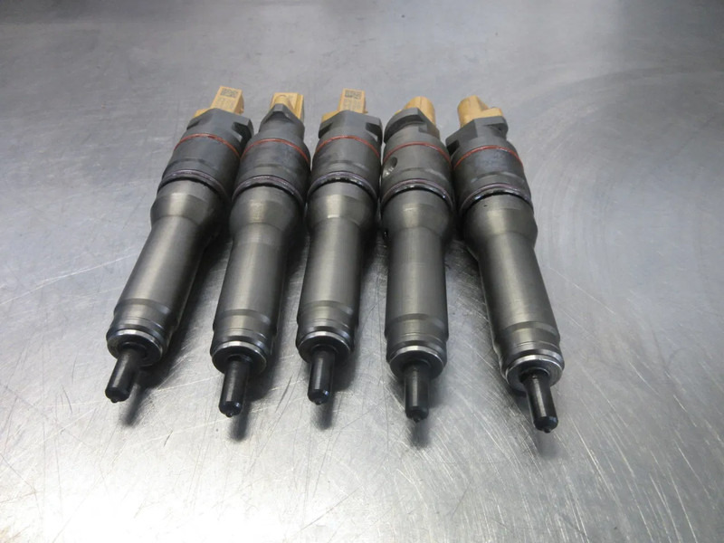 DAF 2047600 INJECTORS DAF XF CF 480 EURO 6 MODEL 2021 - Kuro filtras - Sunkvežimis: foto 4 DAF 2047600 INJECTORS DAF XF CF 480 EURO 6 MODEL 2021 - Kuro filtras - Sunkvežimis: foto 4