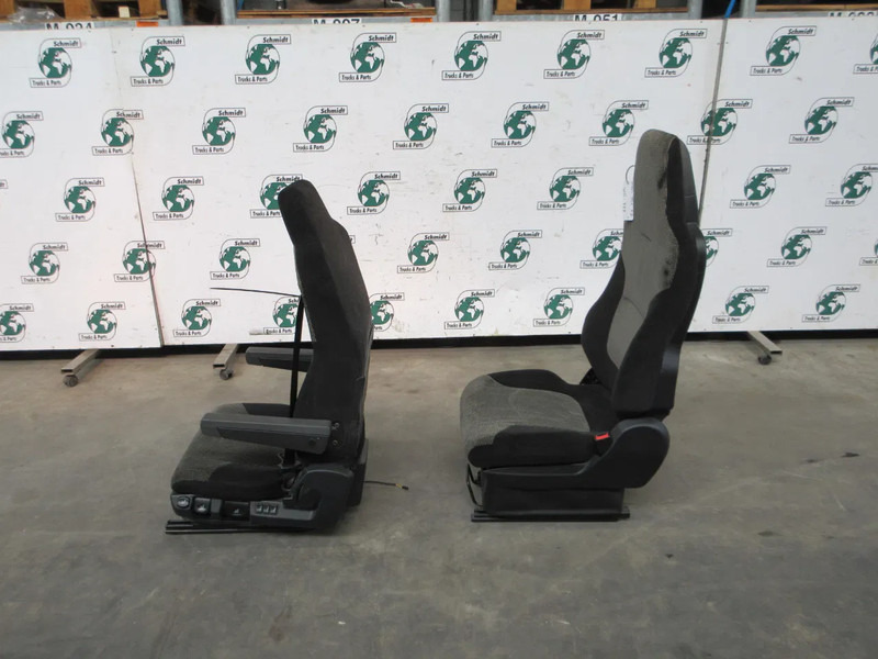 DAF 81.62307-6681 // 81.62307-6628 STOELEN SET MAN 18.500 MODEL 2020 - Sėdynė - Sunkvežimis: foto 4 DAF 81.62307-6681 // 81.62307-6628 STOELEN SET MAN 18.500 MODEL 2020 - Sėdynė - Sunkvežimis: foto 4