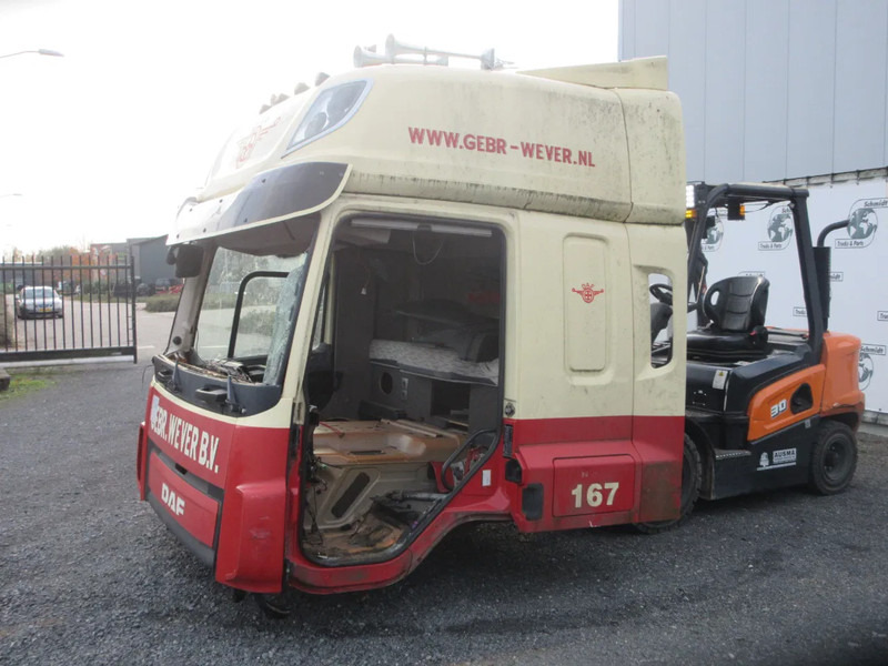 DAF DAF CF 410 EURO 6 CABINE VOOR PART DONOR - Kabina ir interjeras - Sunkvežimis: foto 3 DAF DAF CF 410 EURO 6 CABINE VOOR PART DONOR - Kabina ir interjeras - Sunkvežimis: foto 3