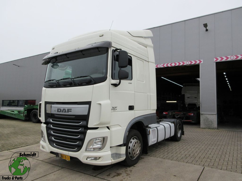 DAF XF 106 CABINE COMPLEET - Kabina ir interjeras - Sunkvežimis: foto 1 DAF XF 106 CABINE COMPLEET - Kabina ir interjeras - Sunkvežimis: foto 1