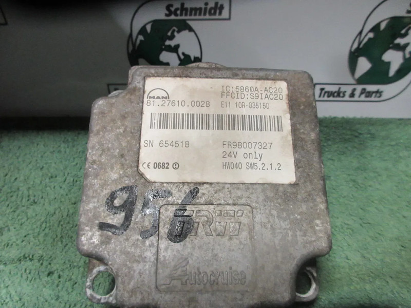 MAN 81.27610-0028 RADAR SENSOR MAN 18.440 TGX EURO 6 MODEL 2016 - Elektros sistema - Sunkvežimis: foto 2 MAN 81.27610-0028 RADAR SENSOR MAN 18.440 TGX EURO 6 MODEL 2016 - Elektros sistema - Sunkvežimis: foto 2