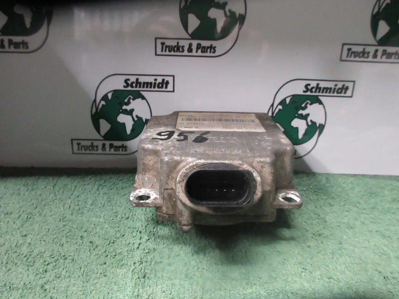 MAN 81.27610-0028 RADAR SENSOR MAN 18.440 TGX EURO 6 MODEL 2016 - Elektros sistema - Sunkvežimis: foto 5 MAN 81.27610-0028 RADAR SENSOR MAN 18.440 TGX EURO 6 MODEL 2016 - Elektros sistema - Sunkvežimis: foto 5