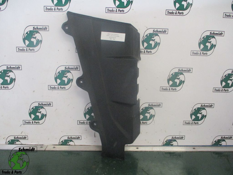 MAN 81.61110-0090 Hoek Fender Rechts - Kabina ir interjeras - Sunkvežimis: foto 1 MAN 81.61110-0090 Hoek Fender Rechts - Kabina ir interjeras - Sunkvežimis: foto 1