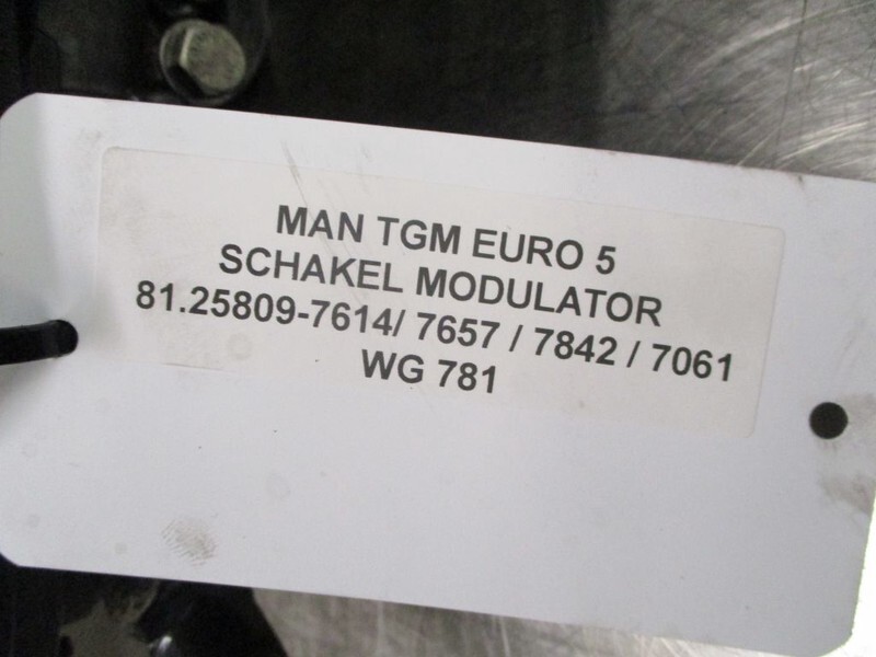 MAN TGM 81.25809-7614 / 7657 / 7842 / 7061 SCHAKEL MODULATOR EURO 5 - Sankaba ir dalys - Sunkvežimis: foto 2 MAN TGM 81.25809-7614 / 7657 / 7842 / 7061 SCHAKEL MODULATOR EURO 5 - Sankaba ir dalys - Sunkvežimis: foto 2